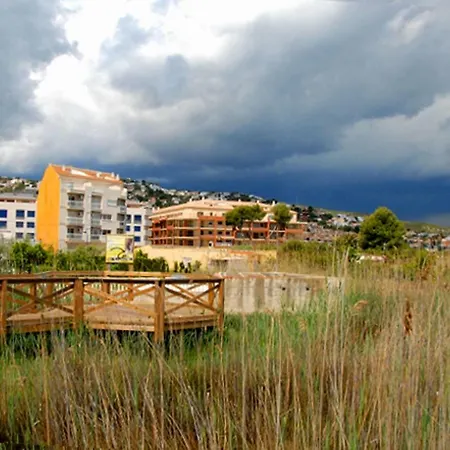 Апартаменты Bonito Atico Con Aire Acondicionado,piscina Comunitaria, Parking Y Wifi *