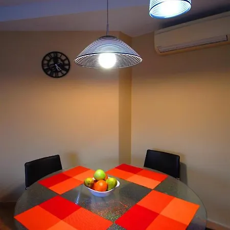 Апартаменты Bonito Atico Con Aire Acondicionado,piscina Comunitaria, Parking Y Wifi *